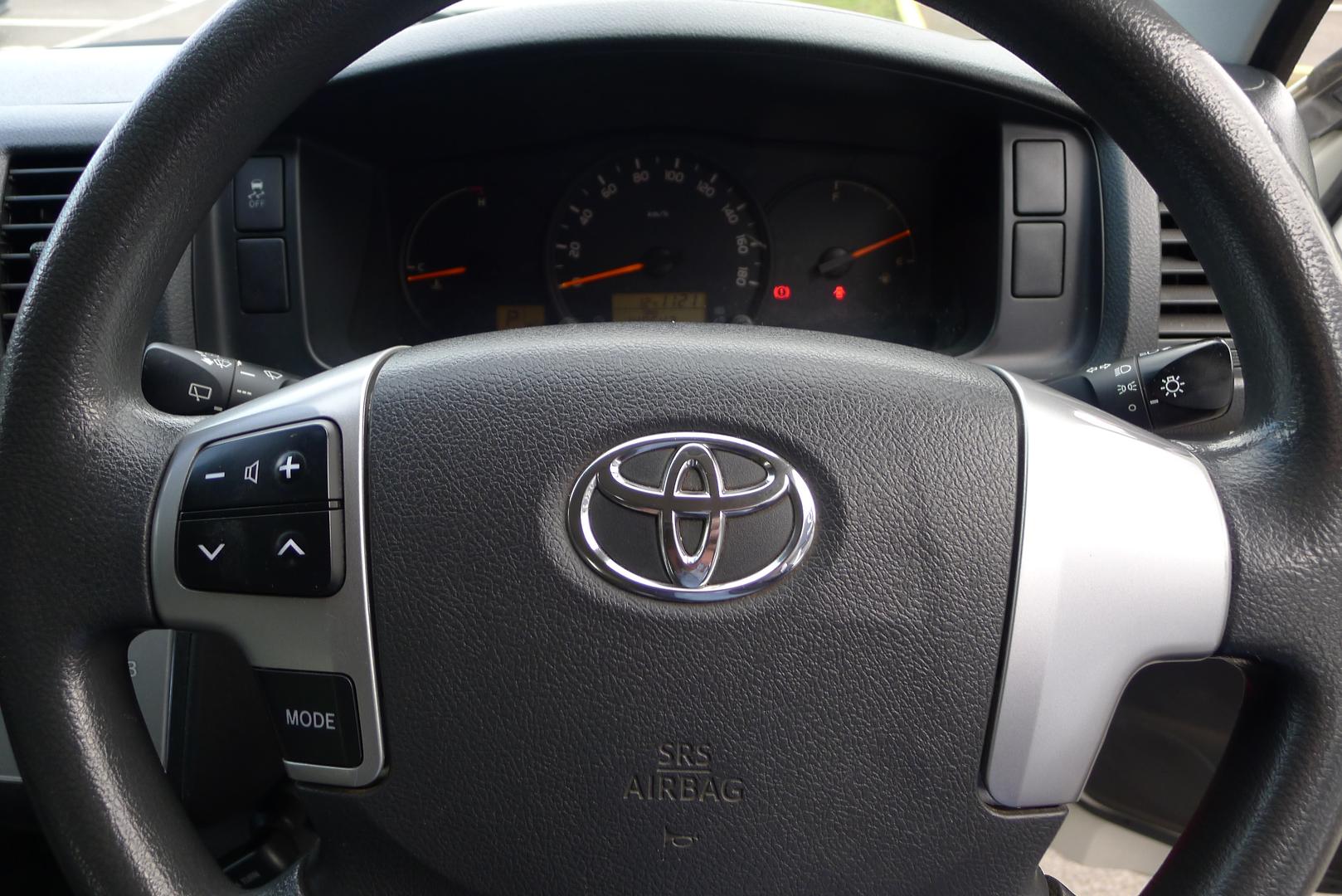 2016 TOYOTA HIACE LWB AUTO VAN