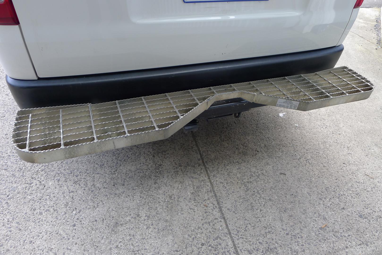 2016 TOYOTA HIACE LWB AUTO VAN