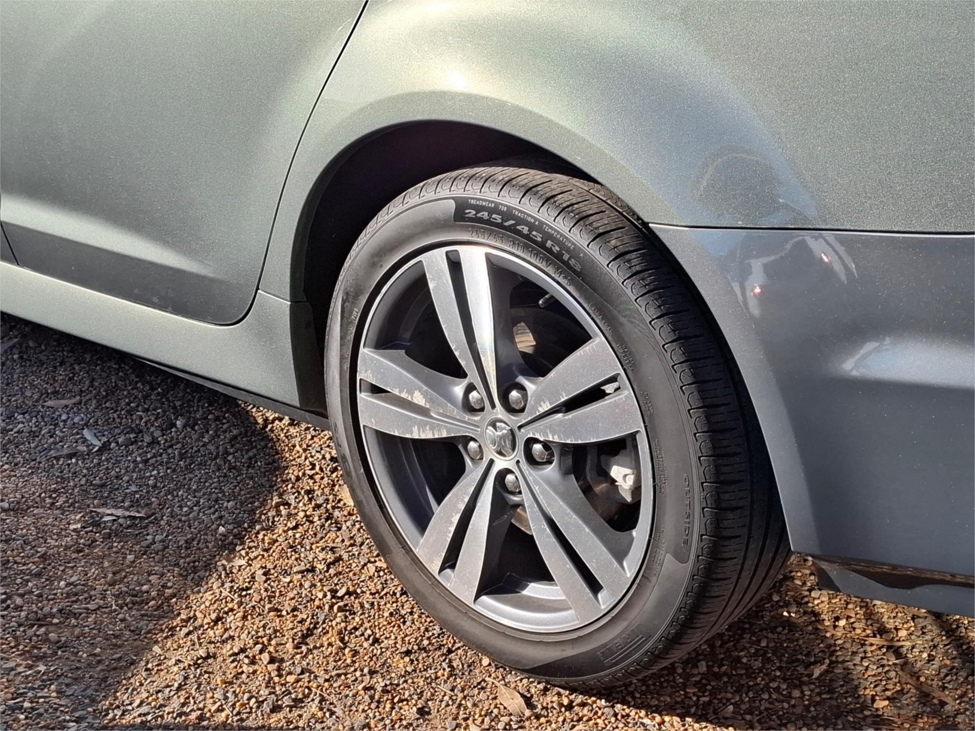 2013 HOLDEN COMMODORE VF SV6 SPORTS AUTOMATIC SEDAN