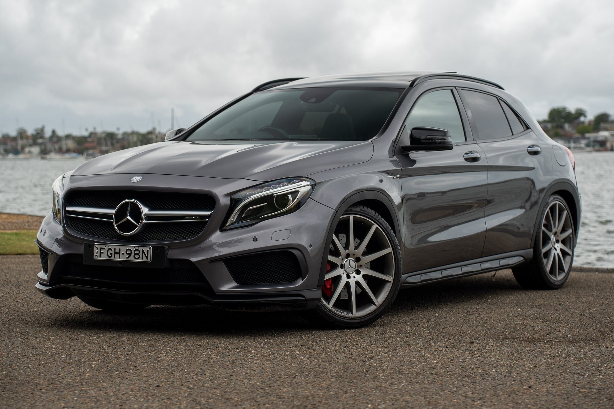 9/2015 MERCEDES BENZ GLA 45 AMG 4MATIC (AWD) X156 MY15 4D WAGON MOUNTAIN GREY METALLIC TURBO 2.0L