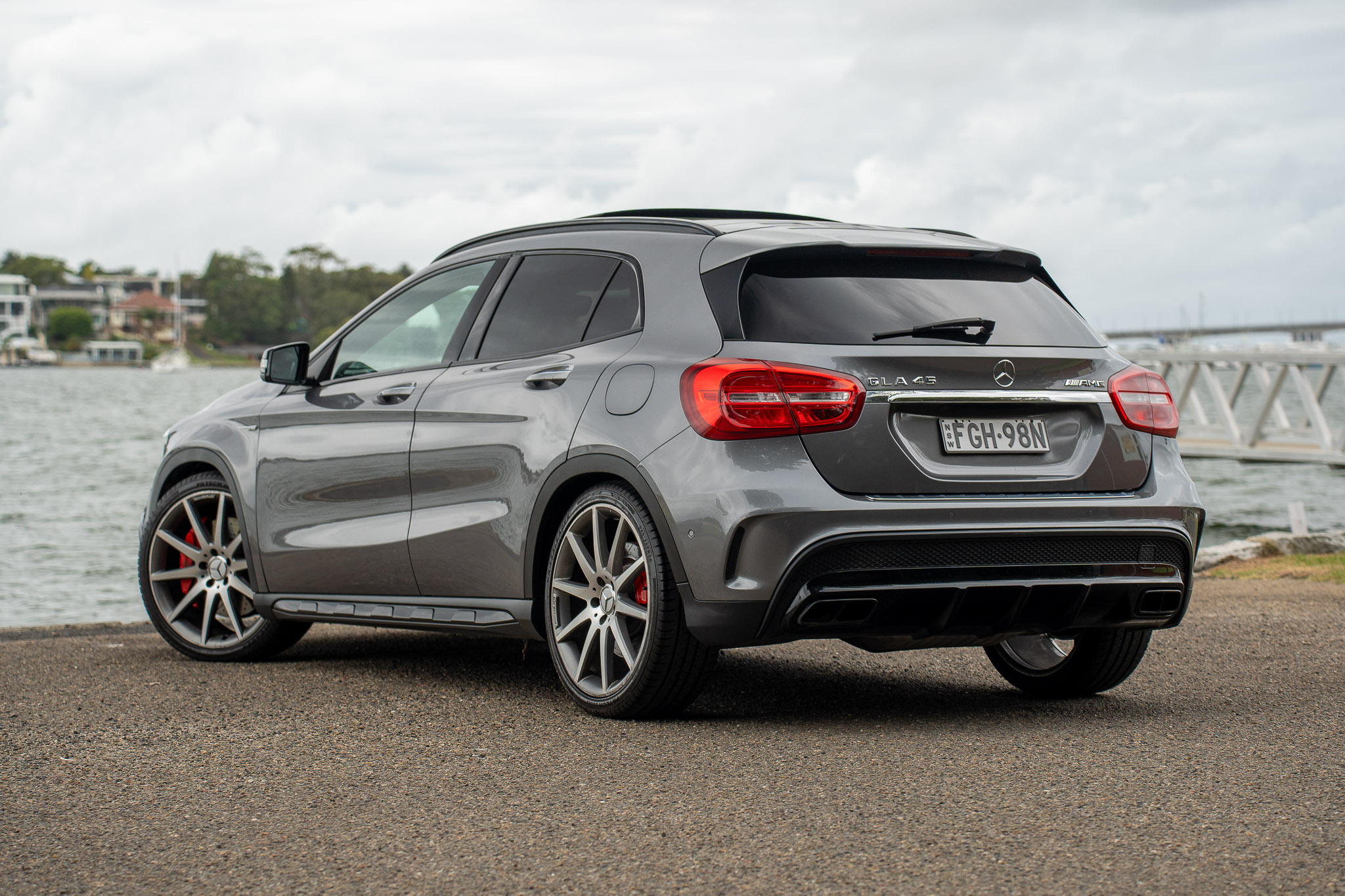 9/2015 MERCEDES BENZ GLA 45 AMG 4MATIC (AWD) X156 MY15 4D WAGON MOUNTAIN GREY METALLIC TURBO 2.0L