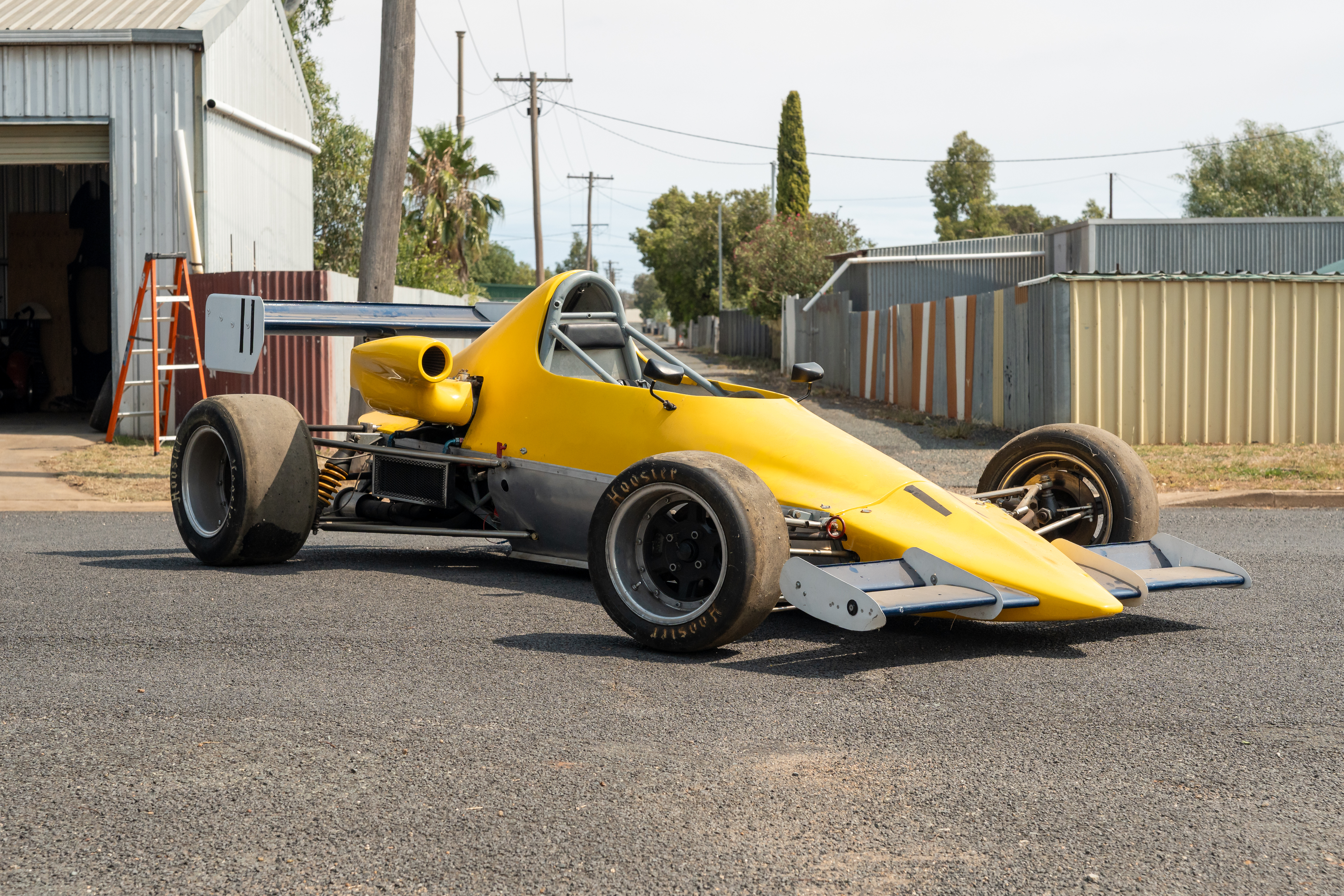 1984 WREN FORMULA 2 MANUAL RACE CAR