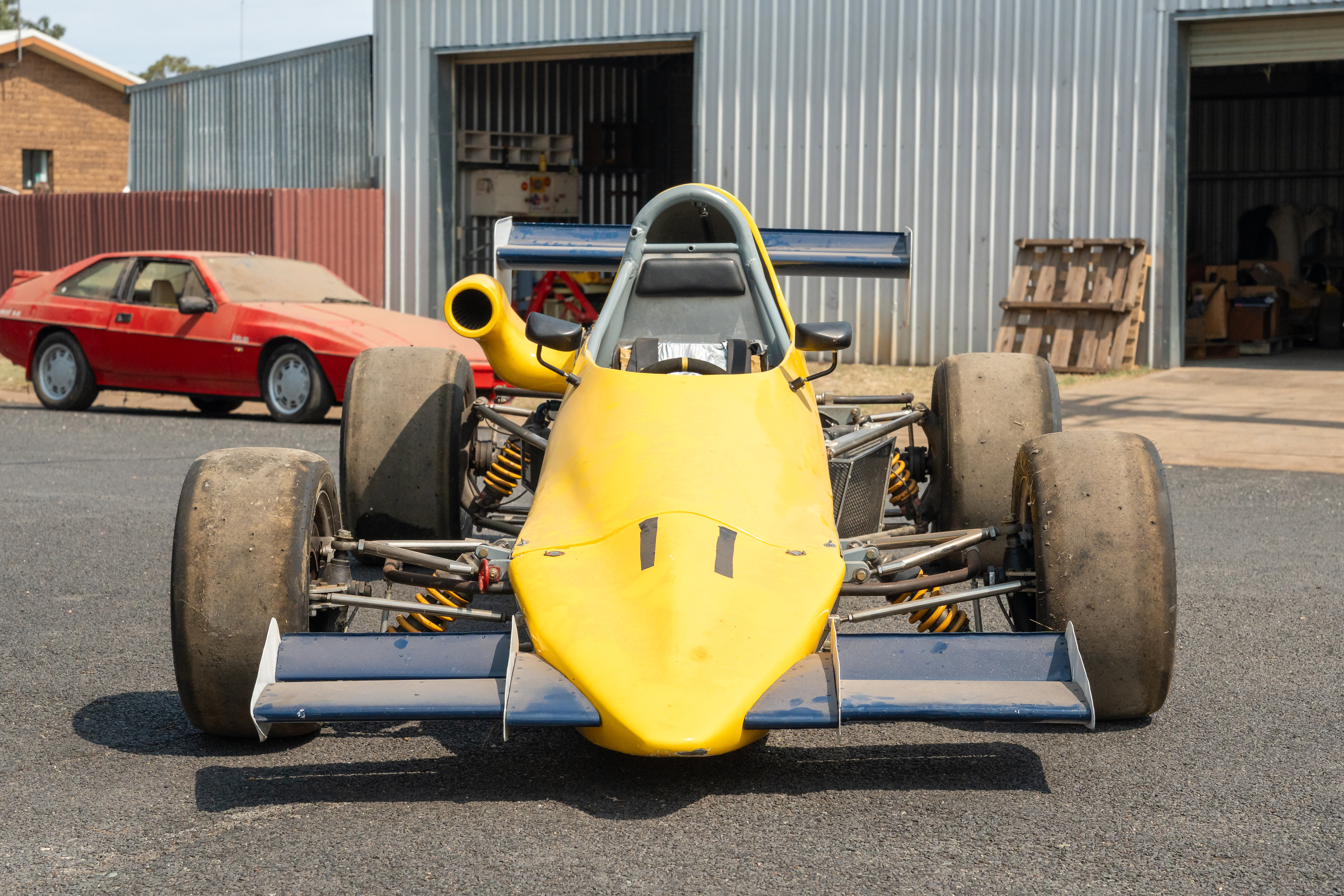 1984 WREN FORMULA 2 MANUAL RACE CAR