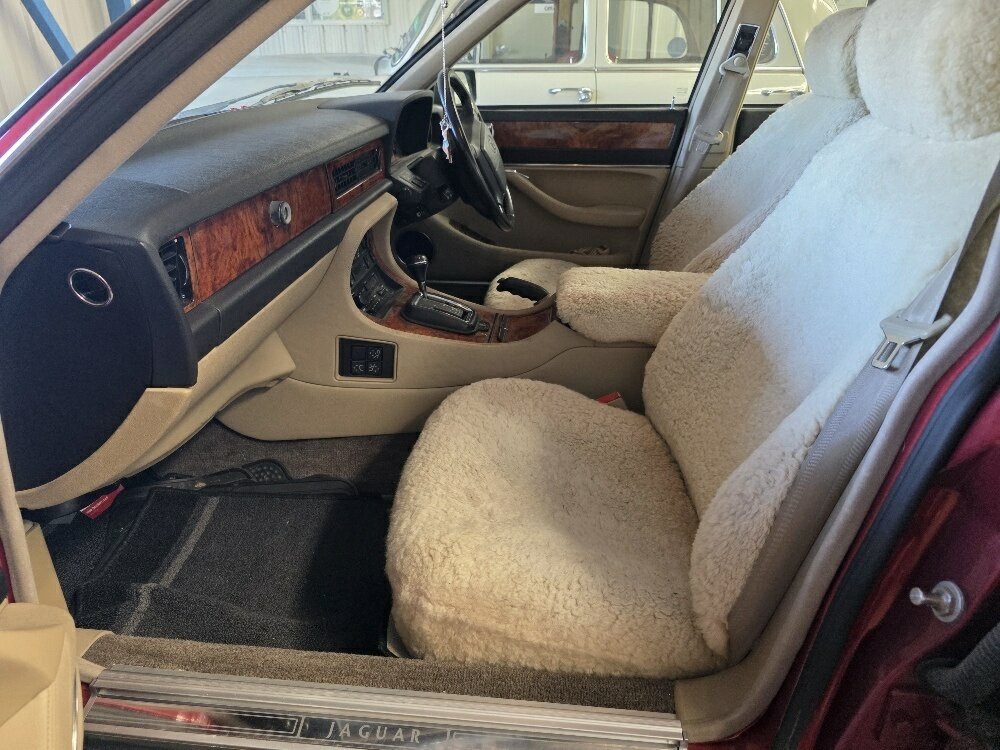 1993 JAGUAR XJ6 3.2 4 SP AUTOMATIC 4D SEDAN