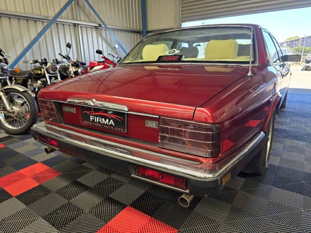 1993 JAGUAR XJ6 3.2 4 SP AUTOMATIC 4D SEDAN