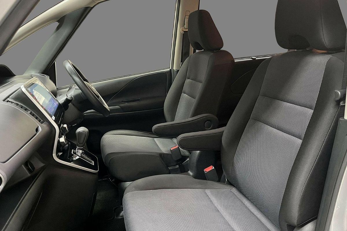 2020 NISSAN SERENA X GC27 HYBRID WAGON