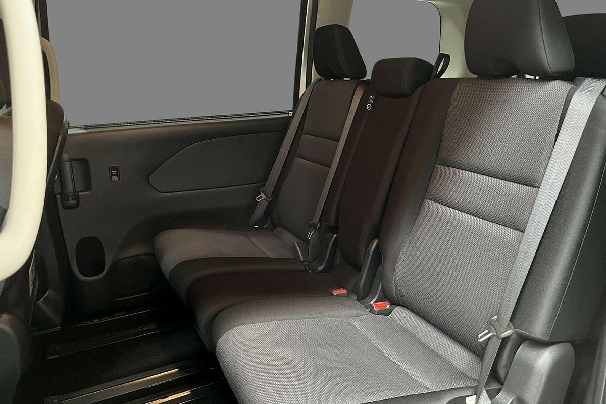 2020 NISSAN SERENA X GC27 HYBRID WAGON