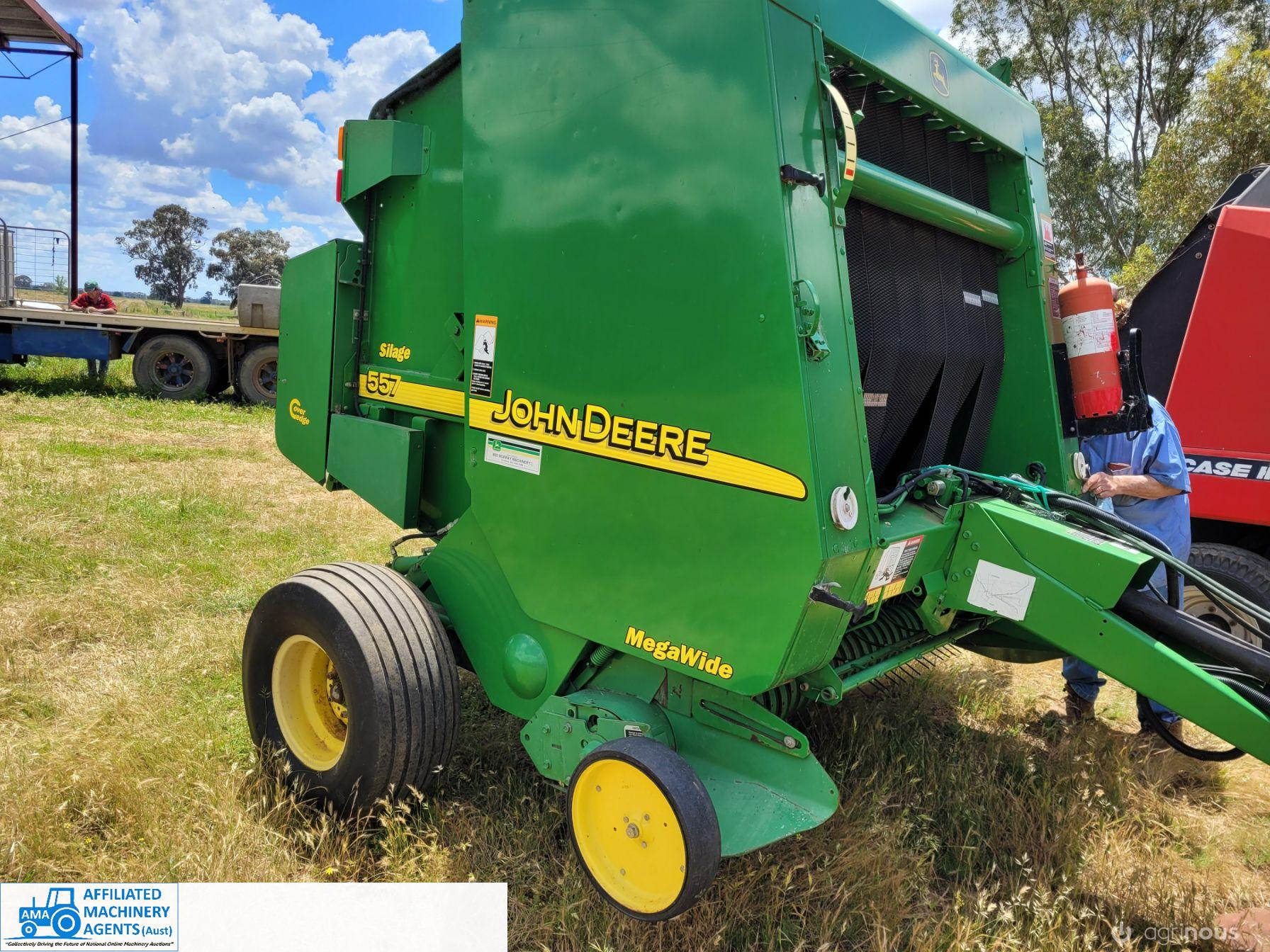 JOHN DEERE TRACTOR
