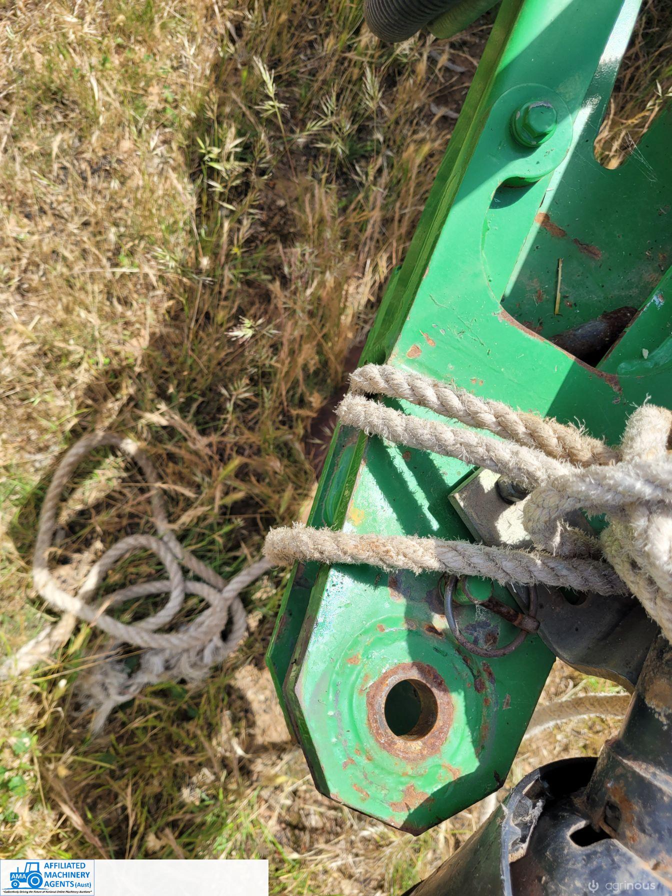JOHN DEERE TRACTOR