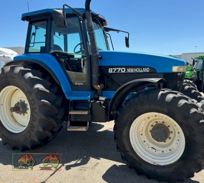 2012 NEW HOLLAND TRACTOR