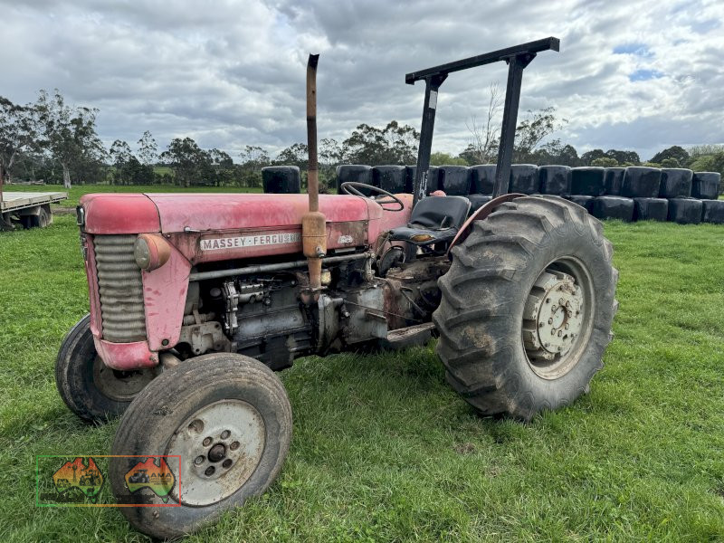 MASSEY FERGUSON TRACTOR