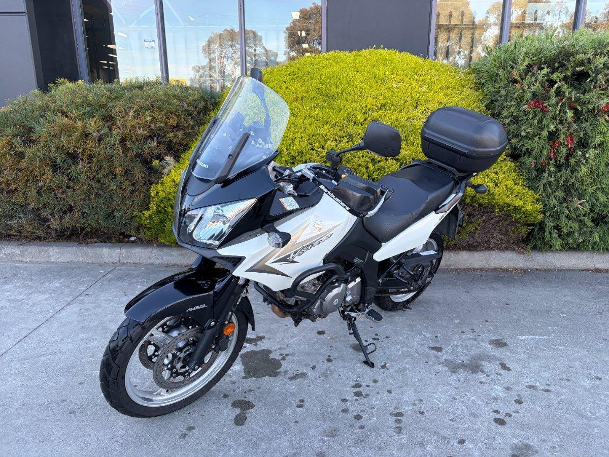 2010 SUZUKI V-STROM 650 (DL650) DUAL SPORTS