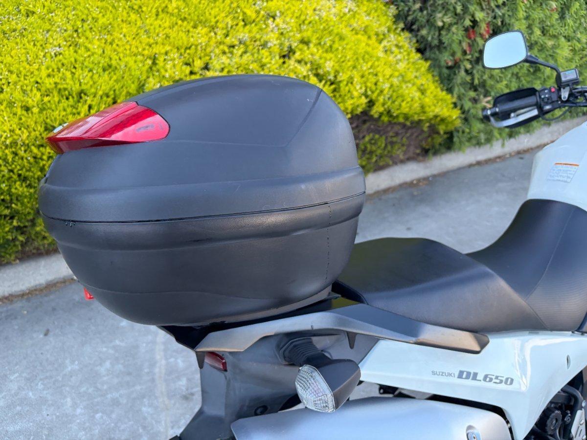 2010 SUZUKI V-STROM 650 (DL650) DUAL SPORTS