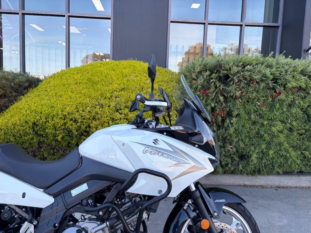 2010 SUZUKI V-STROM 650 (DL650) DUAL SPORTS