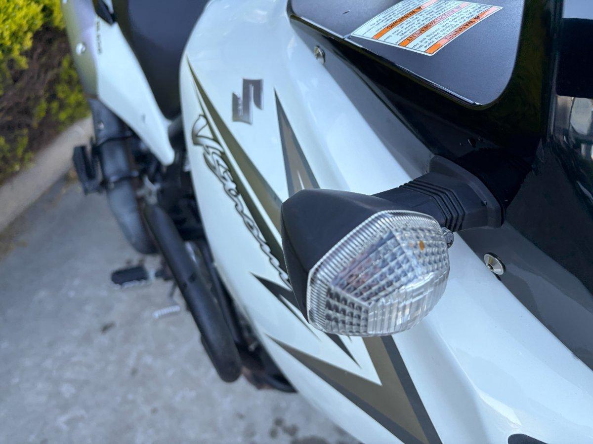 2010 SUZUKI V-STROM 650 (DL650) DUAL SPORTS