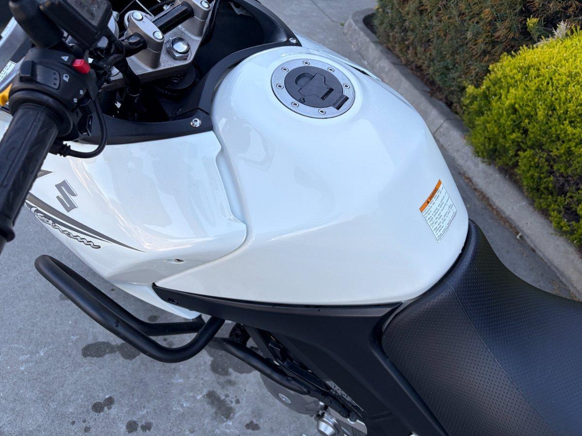 2010 SUZUKI V-STROM 650 (DL650) DUAL SPORTS