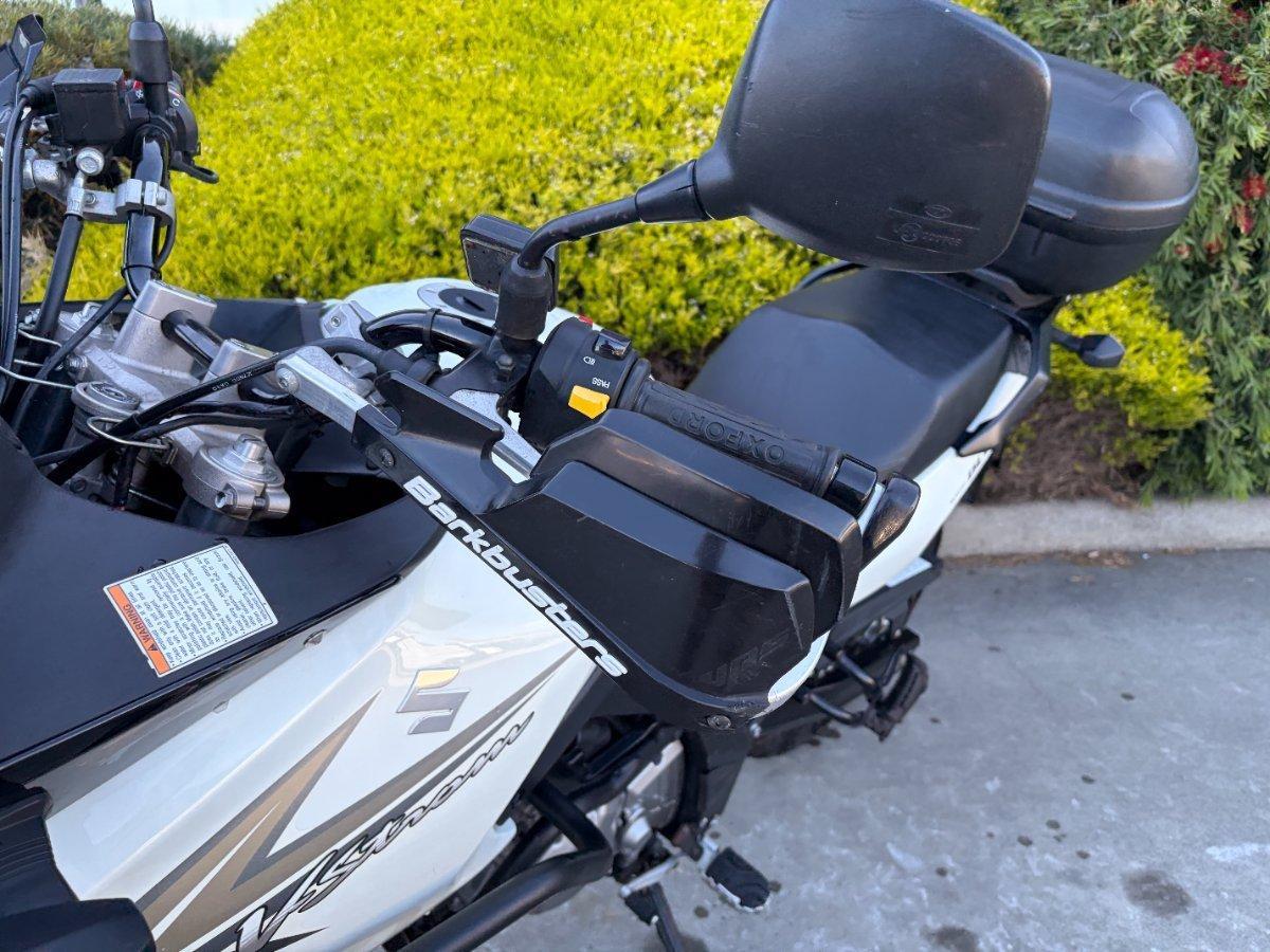 2010 SUZUKI V-STROM 650 (DL650) DUAL SPORTS