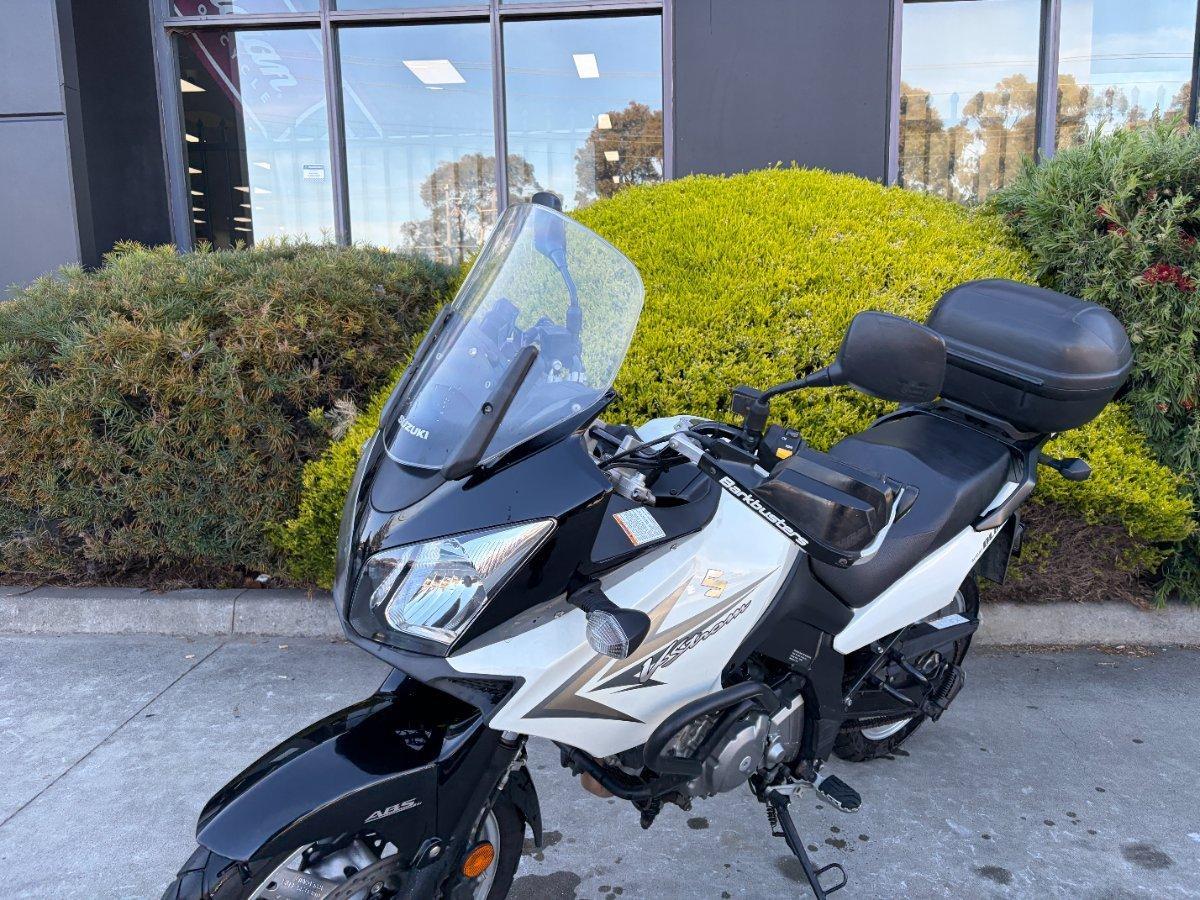 2010 SUZUKI V-STROM 650 (DL650) DUAL SPORTS