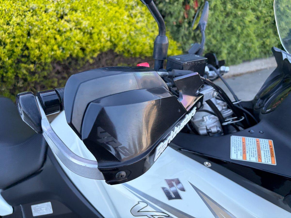 2010 SUZUKI V-STROM 650 (DL650) DUAL SPORTS