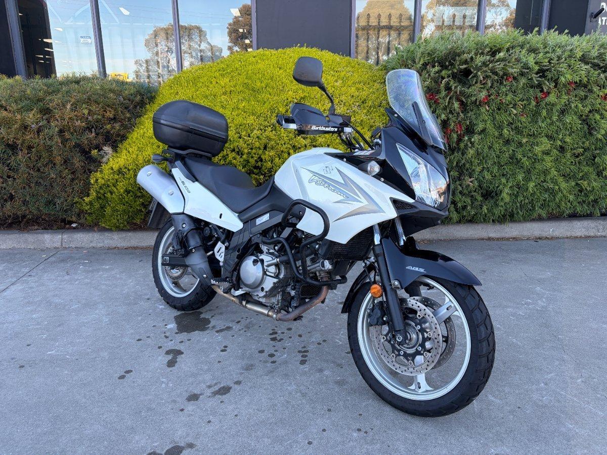 2010 SUZUKI V-STROM 650 (DL650) DUAL SPORTS