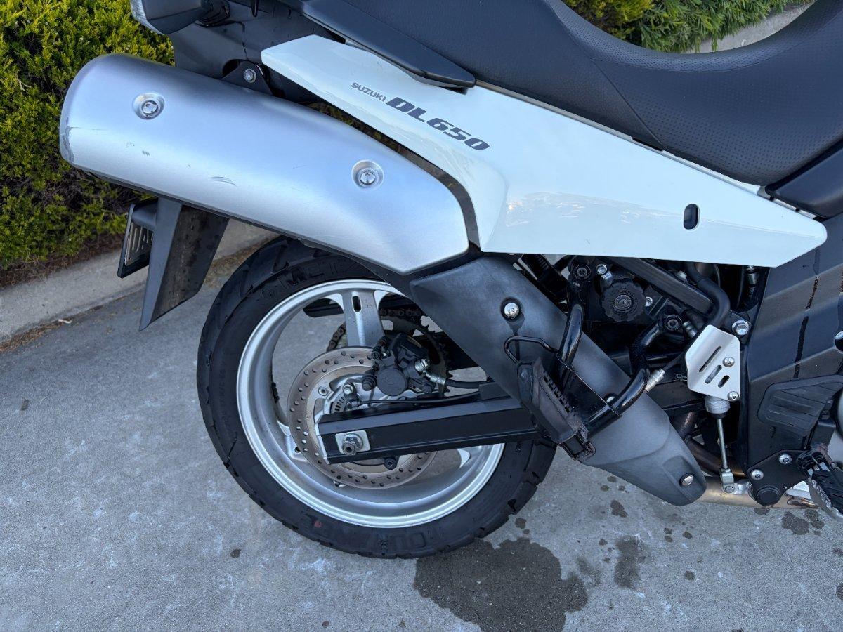 2010 SUZUKI V-STROM 650 (DL650) DUAL SPORTS