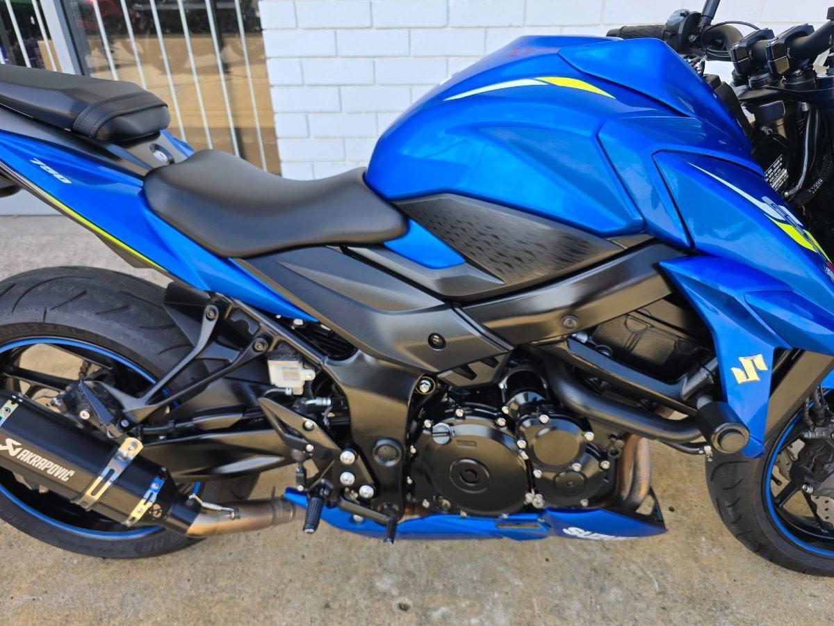 2019 SUZUKI GSX-S750 ROAD