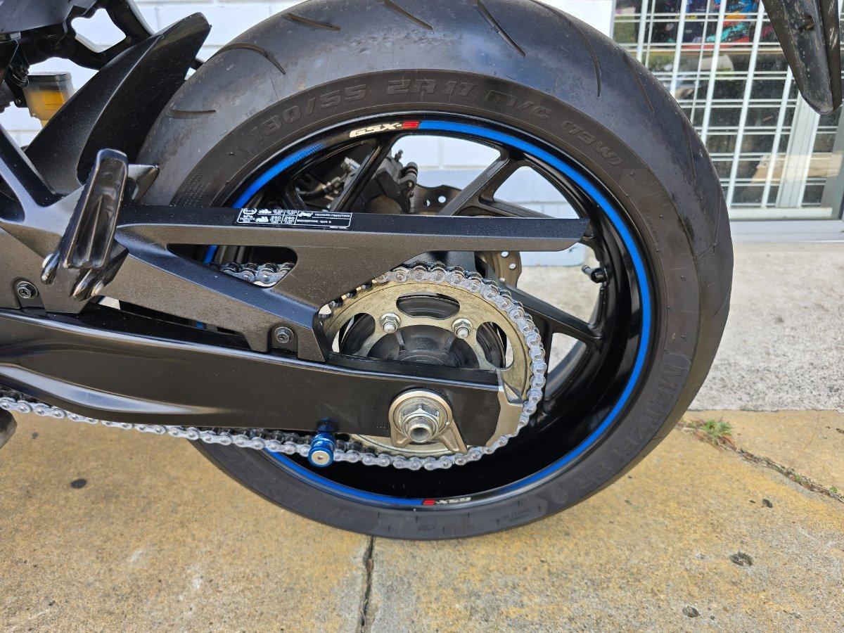 2019 SUZUKI GSX-S750 ROAD