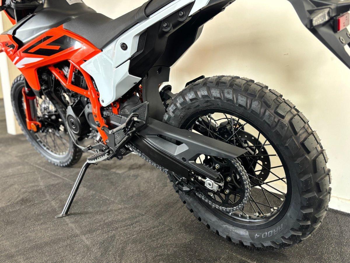 2025 KTM 390 ENDURO R DUAL SPORTS
