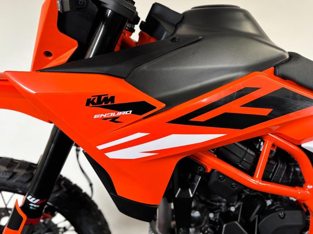 2025 KTM 390 ENDURO R DUAL SPORTS