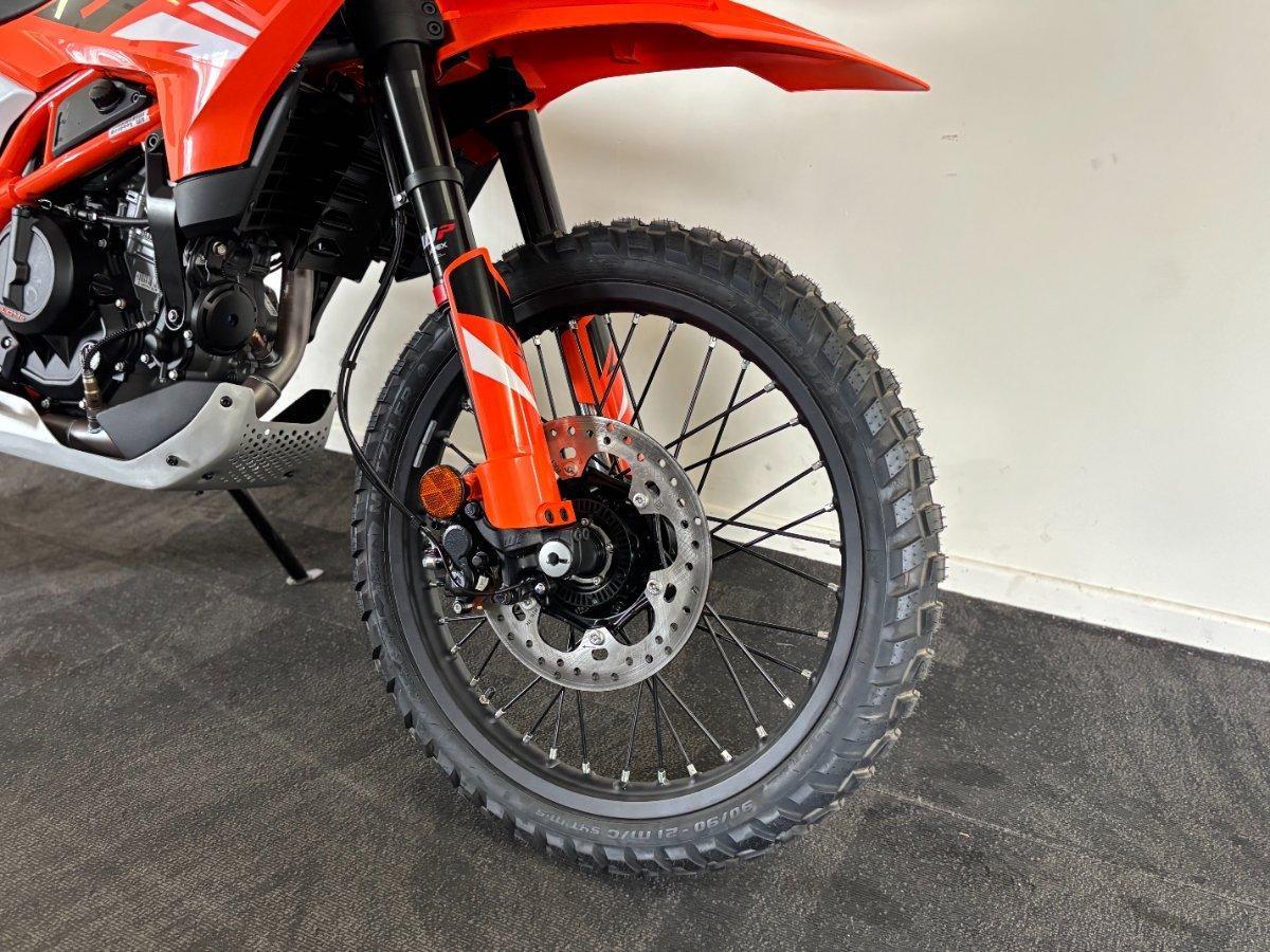 2025 KTM 390 ENDURO R DUAL SPORTS