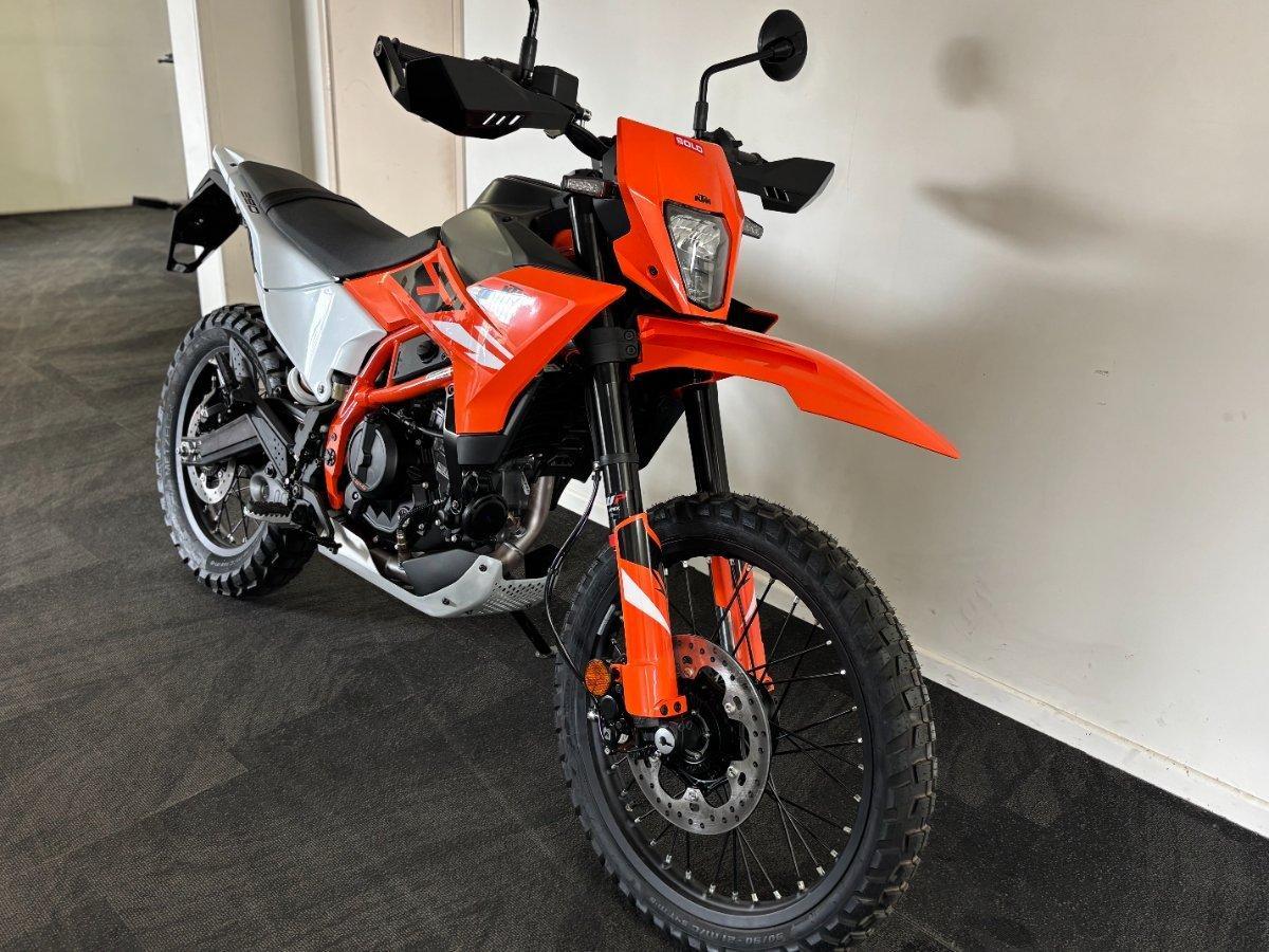 2025 KTM 390 ENDURO R DUAL SPORTS