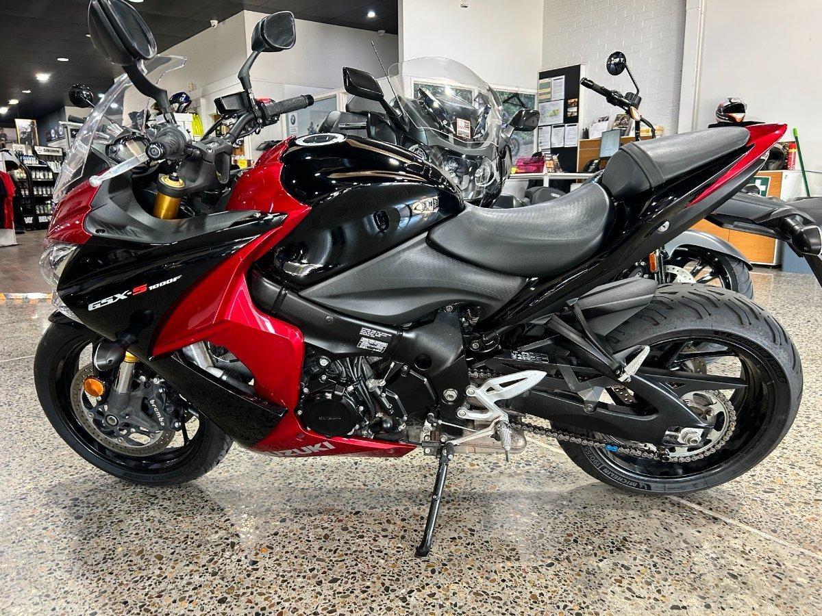 2016 SUZUKI GSX-S1000F ROAD