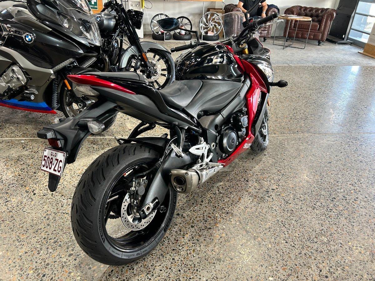 2016 SUZUKI GSX-S1000F ROAD