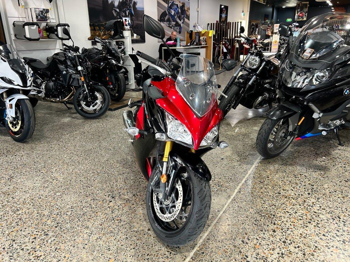 2016 SUZUKI GSX-S1000F ROAD
