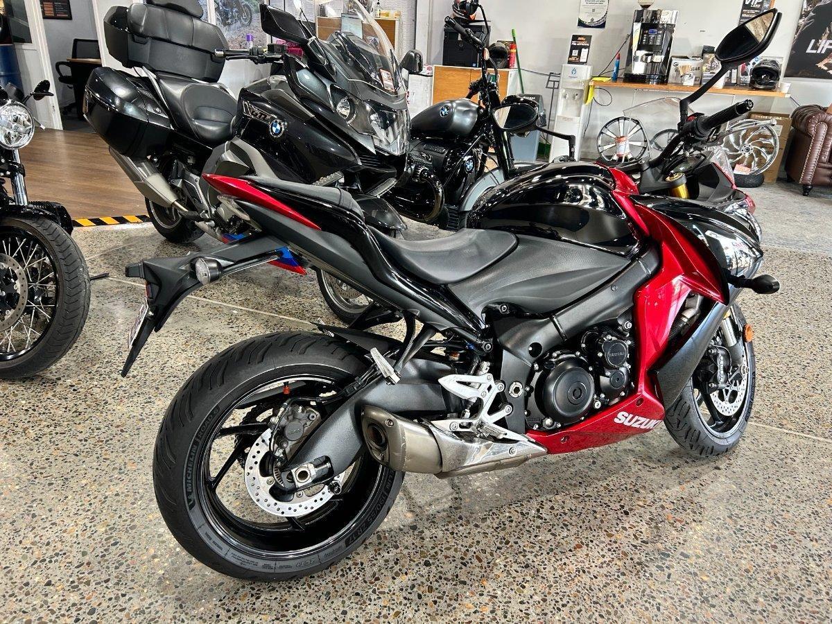 2016 SUZUKI GSX-S1000F ROAD