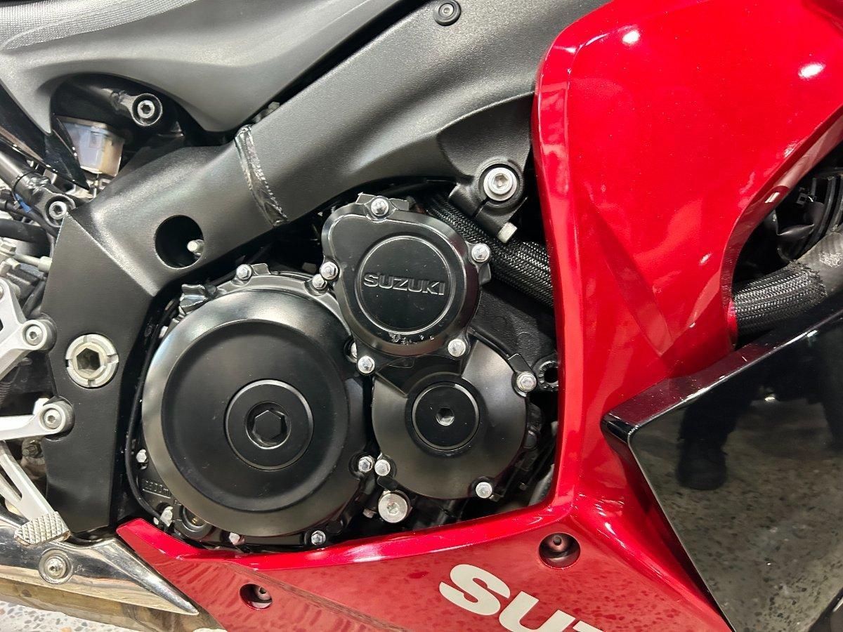 2016 SUZUKI GSX-S1000F ROAD