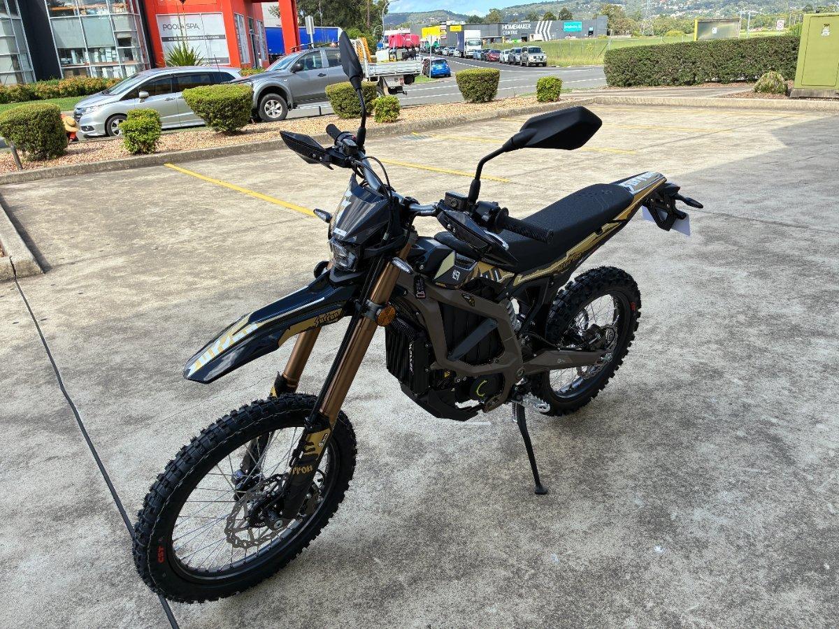 2025 SUR-RON ULTRA BEE T TRAIL