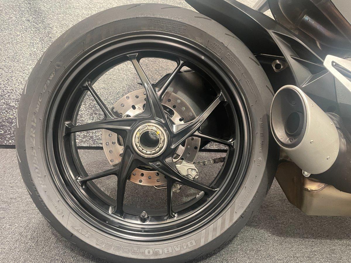 2022 DUCATI STREETFIGHTER V2 DUAL SPORTS