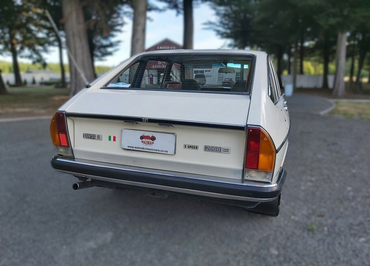 1977 LANCIA BETA 2000 5 SP MANUAL 2D COUPE