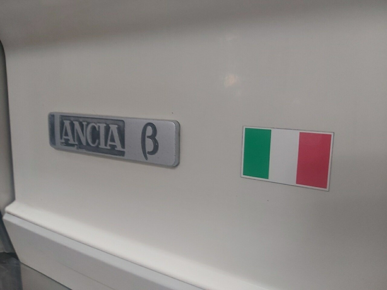 1977 LANCIA BETA 2000 5 SP MANUAL 2D COUPE