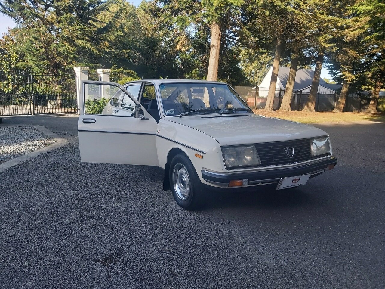 1977 LANCIA BETA 2000 5 SP MANUAL 2D COUPE