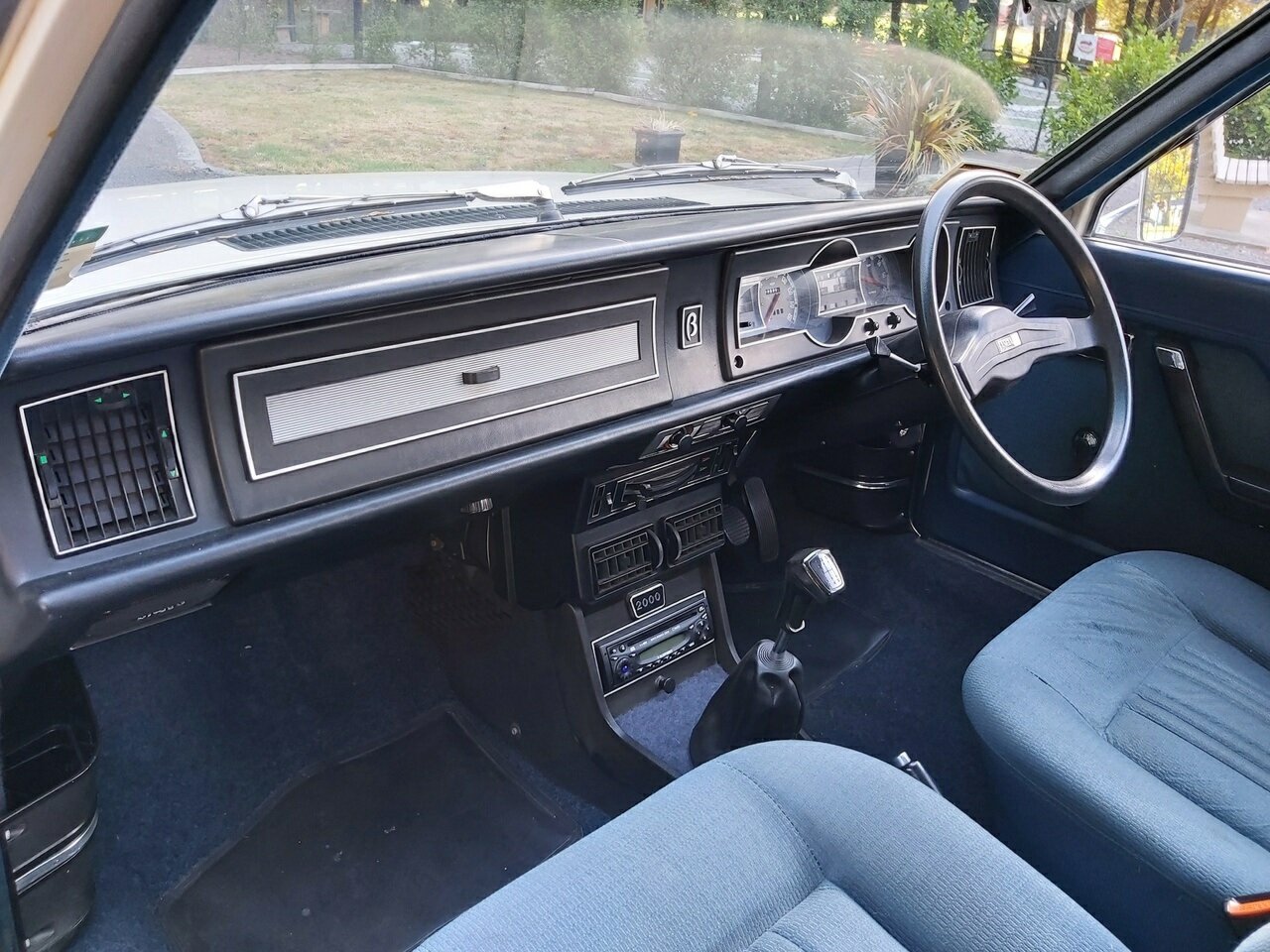 1977 LANCIA BETA 2000 5 SP MANUAL 2D COUPE