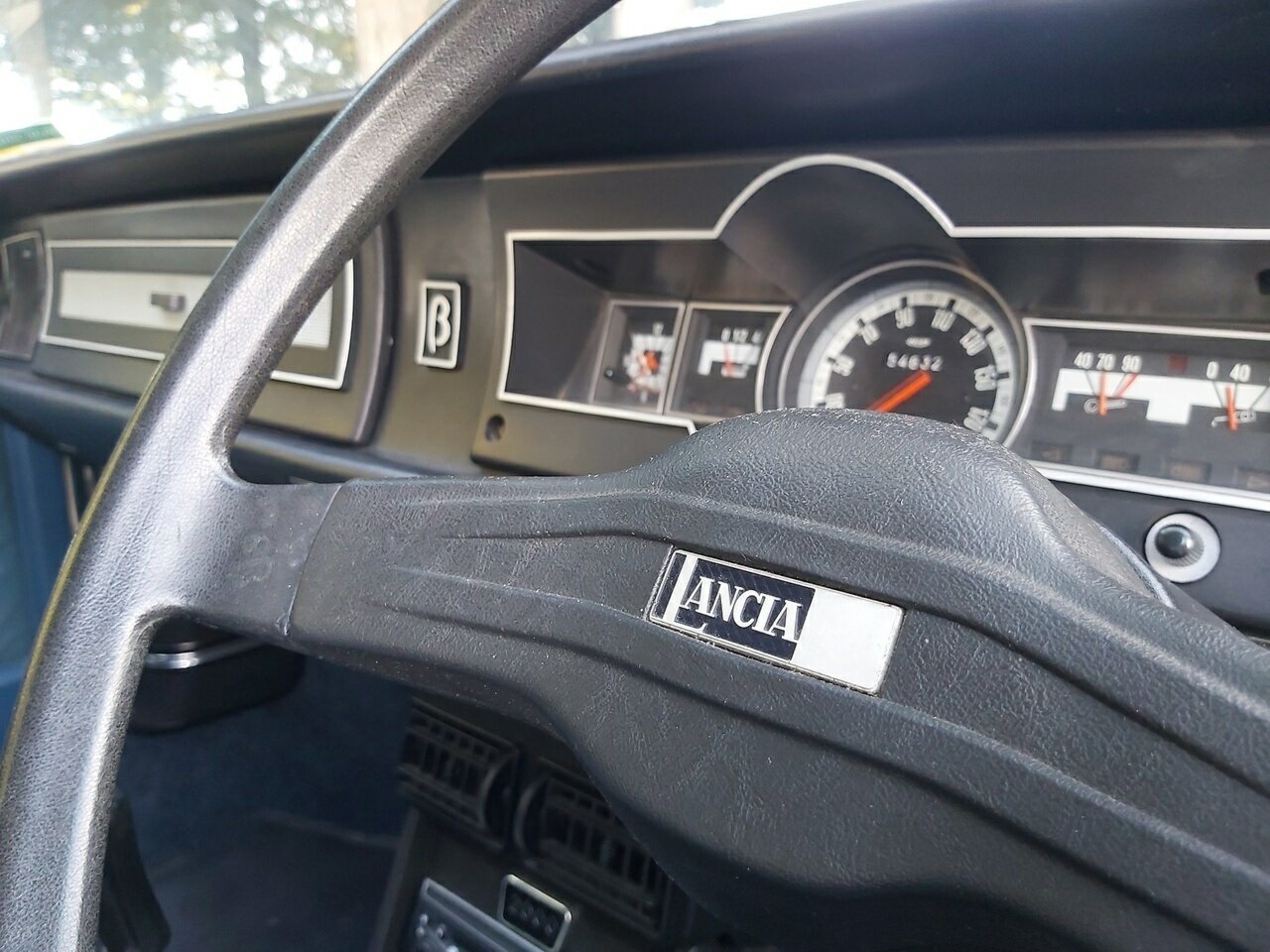 1977 LANCIA BETA 2000 5 SP MANUAL 2D COUPE
