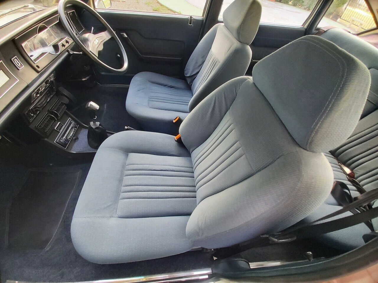 1977 LANCIA BETA 2000 5 SP MANUAL 2D COUPE
