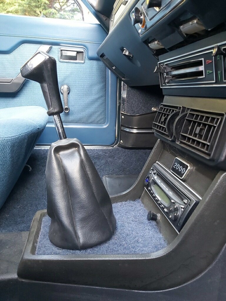 1977 LANCIA BETA 2000 5 SP MANUAL 2D COUPE