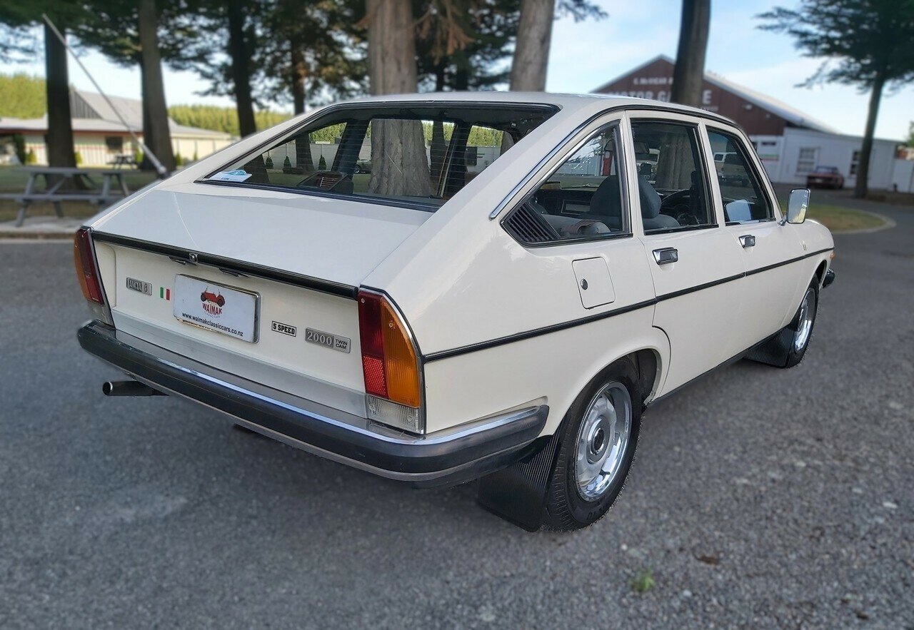 1977 LANCIA BETA 2000 5 SP MANUAL 2D COUPE