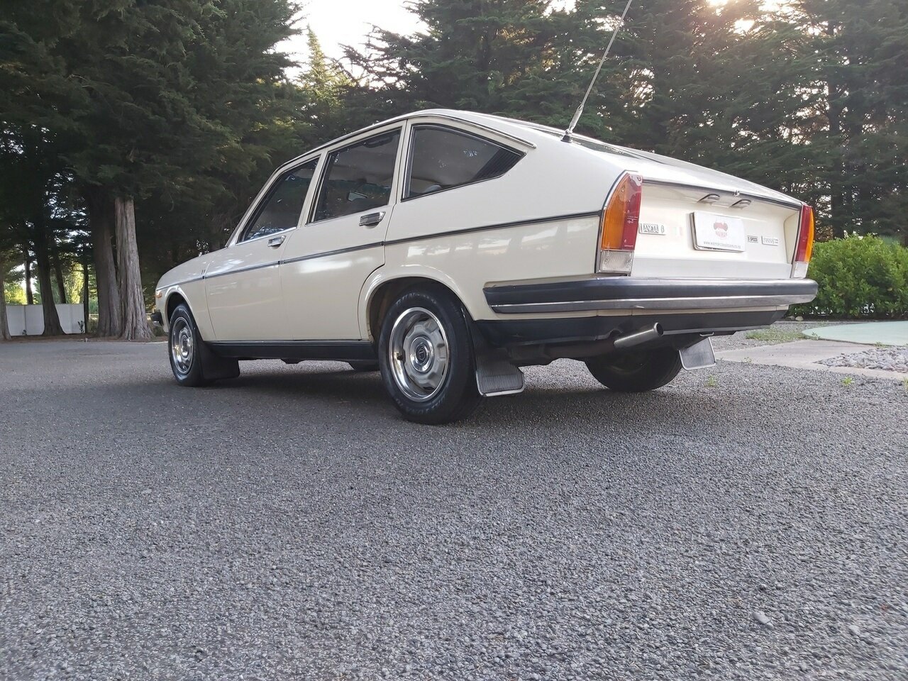 1977 LANCIA BETA 2000 5 SP MANUAL 2D COUPE