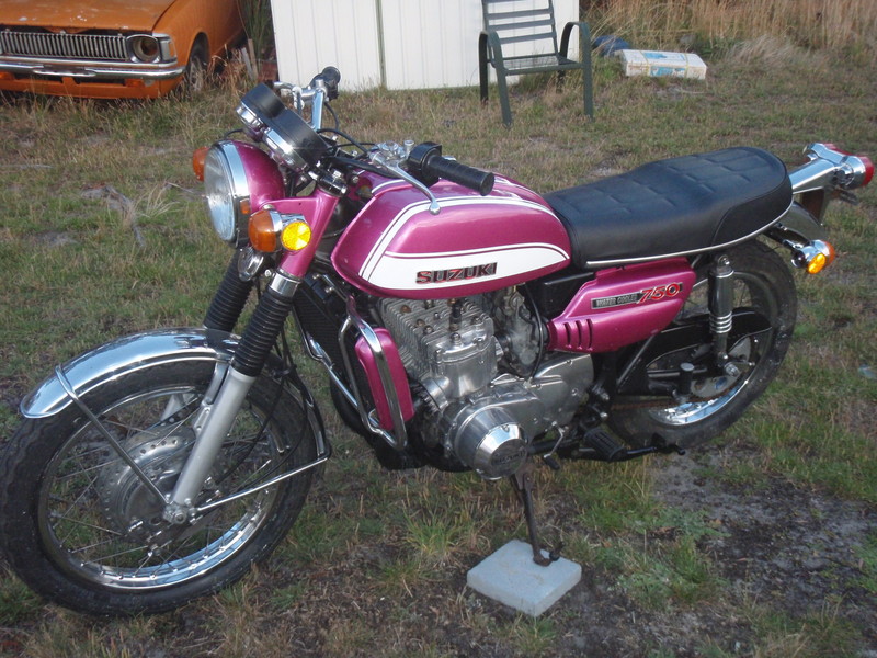 1972 SUZUKI GT 750J