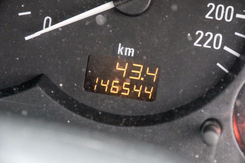 2002 HOLDEN BARINA XC