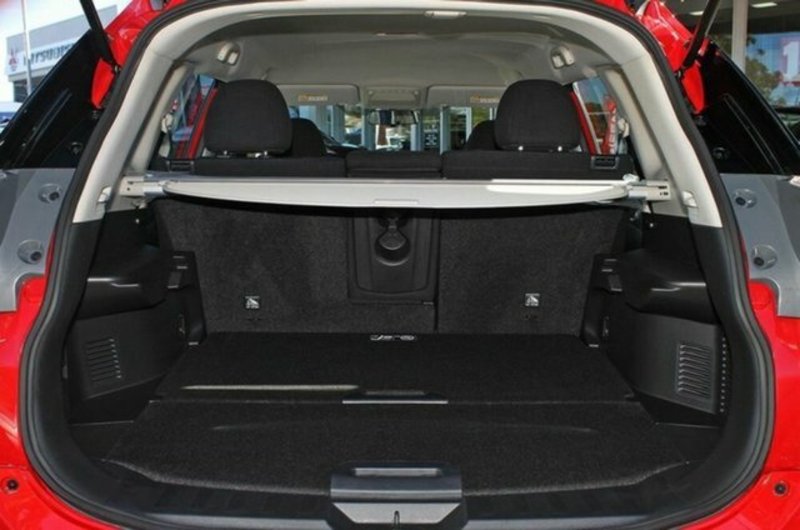 2015 NISSAN X-TRAIL ST (FWD) T32